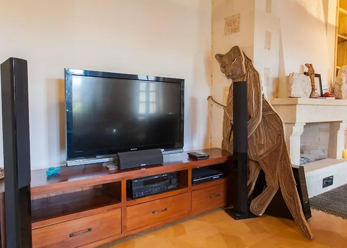 Сasa de vacaciones Luxurious Venetian 3 Floor House In The Old Port