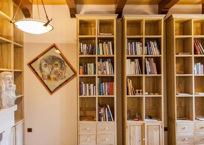 Luxurious Venetian 3 Floor House In The Old Port Сasa de vacaciones