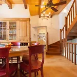 Luxurious Venetian 3 Floor House In The Old Port Holiday home *