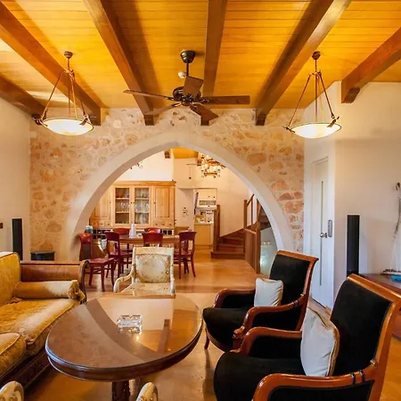 Luxurious Venetian 3 Floor House In The Old Port