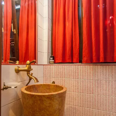 Semesterbostad Luxurious Venetian 3 Floor House In The Old Port Chania (Crete)