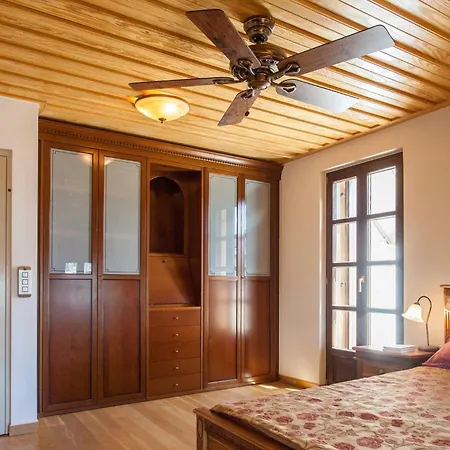Semesterbostad Luxurious Venetian 3 Floor House In The Old Port *