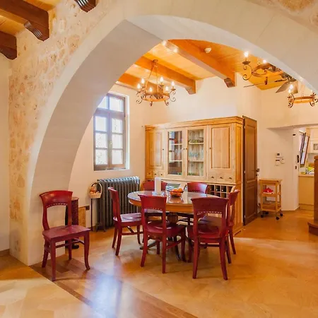 Semesterbostad Luxurious Venetian 3 Floor House In The Old Port *