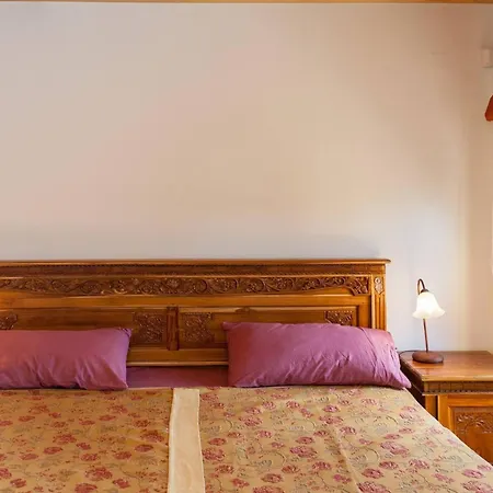 Hébergement de vacances Luxurious Venetian 3 Floor House In The Old Port